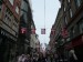 sviatočná Kodaň a jej rušná ulica Stroget so značkovými obchodmi